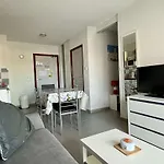 Ideal Familles : T2 Climatise Avec Terrasse, Piscine, Pres De La Mer A Argeles-Sur-Mer - Fr-1-225-732