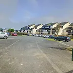 Charmant T2 Renove A 300M De La Plage Avec Parking Prive A Courseulles-Sur-Mer - Fr-1-746-3