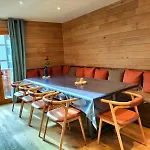 Duplex Centre Ville De Megeve Meg1384Htp
