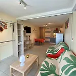 Les Floralies - Studio Dans Residence Avec Piscine