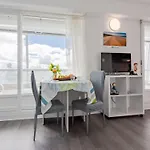 Studio Les Marinas By Interhome