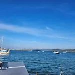 Hebergement, Au Couche Du Soleil