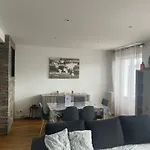 Jaures-Pilier Rouge/App Spacieux/3 Chambres/6 Pers