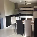 Calella Etage Villa 3 Au Clos Du Mas La Senia Piscine A Partager