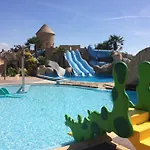 La Palmeraie Premium Acapulco Camping Club