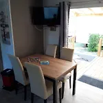 Mobilhome Neuf Et Spacieux 6/8 Pers.