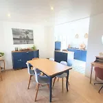 Bright Apartment Near The Sea