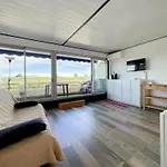 Studio Avec Piscine, Parking Et Balcon Au Grau Du Roi - Fr-1-717-71