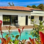 Magnifique Villa Neuve Avec Piscine A Deux Pas Des Plages