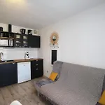 Studio Pour 4 Vue Marina