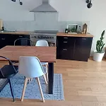 Duplex Atypique Avec Terrasse
