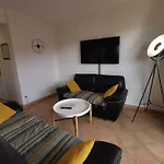 Appartement La Pinede - Tout Confort - Piscine De Saison - 2 Chambres - Proche Plage Et Commerces