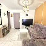 Bel Appartement Avec Climatisation Pour 4 Personnes Avec Une Chambre Dans Residence Avec Piscine