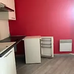 Loue Chambre Dans Un 45M2 Tres Calme,Proprio De 30Ans Dort Sur Le Clic Clac Au Salon