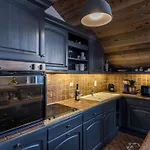Duplex Skis Aux Pieds, Courchevel 1850, 99M², 6 Pers., Cheminee, Balcons, Garage, Wifi - Fr-1-631-132