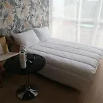 Charmant Appartement Avec Balcon, Wifi, Parking Privatif, A Proximite De La Plage Et Du Centre-Ville. - Fr-1-712-20