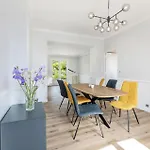 3 Bedroom Lovely Home In Saint-Malo