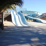 Jolie Marina