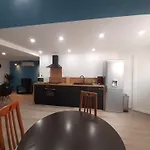 Appartement 50M2 Rez De Chaussee En Plein Centre Ville Garage Gratuit