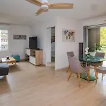 Charming Spacious T4 Apartment Heart Of Marianne