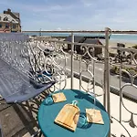 Beautiful Apartment In Cancale With Wifi