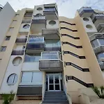 Superbe T2 Face Mer A St Gilles Avec Wifi, Parking Prive Et Acces Direct A La Plage - Fr-1-324-233