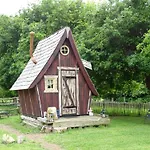 Casa Mirabilia