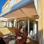 Terrasse Vue Mer 2 Pieces A Leucate Avec Piscine