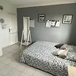 Villa Flavie- Luxueuse - Confort Jardin Barcecue Borne Recharge Electrique 10Min Plage- Famille-Piscine-Top Pros Services Conciergerie