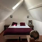 Anglais 1Er Etage Residence Centre Bayeux Grande Terrasse Et Jardin Amenage Commun Proche Du Plages Du Debarquement- Parking Gratuit A Proximite