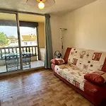 Studio Cabine Avec Piscine, Parking Prive Et Loggia - 4 Couchages, Proche Mer Et Commerces - Fr-1-225-818