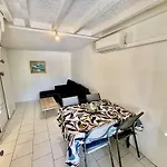 Maison Mitoyenne 3 Pieces Avec Terrasse, A 900M De La Plage - Quartier Calme - 4 Couchages - Confort - Fr-1-229C-96