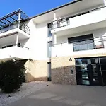 Charmant Appartement Evasif Avec Grande Terrasse Et Parkings Prives