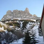 Maison Chaleureuse A Le Pont De L'Alp Avec Vue Montagne