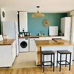 Charmant Appartement , Vue Mer