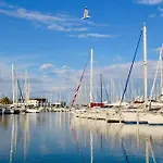 L'Oberoi, P2 Cabine Etoile Climatise, Piscine, Parking , Wi-Fi,