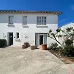 Appartement T2 Avec Piscine, Proche Plage Et Centre, La Tranche Sur Mer - Fr-1-22-316