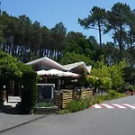 Village Vacances Les Chenes De Leon