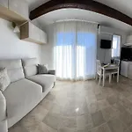Appartement Pinede Piscine Clim Proche Plage Village Naturiste