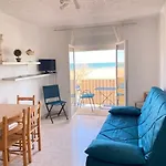 Front De Mer T2 Balcon, Jardin, Garage, Proche Commerces
