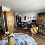 Appartement T2 Lumineux 51M², Centre-Ville, Pres Des Plages, Parking, Terrasse - Fr-1-71-105