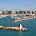 Bel Appartement 1 Chambre A La Grande-Motte Avec Loggia Et Parking, Proche Plage Et Centre - Fr-1-790-25