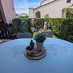 Appartement Bord De Mer, Piscine Et Wifi