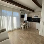 Appartement Pinede Piscine Clim Proche Plage Village Naturiste