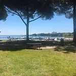 Studio Tres Beau Quartier Le Ponant Avec Piscine Residence Port Vincent