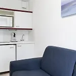 Studio Au Calme Idealement Situe A Port Olona - La Chaume - 2 Personnes