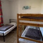 Maison Familiale Avec Terrasse Et Piscine A 200M De La Plage - Narbonne Plage - Fr-1-229B-51