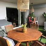 Bel Appartement Au Calme Vue Imprenable Parking Prive Gratuit