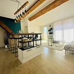 Appartement Climatise De Standing F4 Pres Du Port, 6 Pers., Lumineux Et Calme - Fr-1-309-297