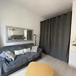 Agreable T2 Avec Baignoire